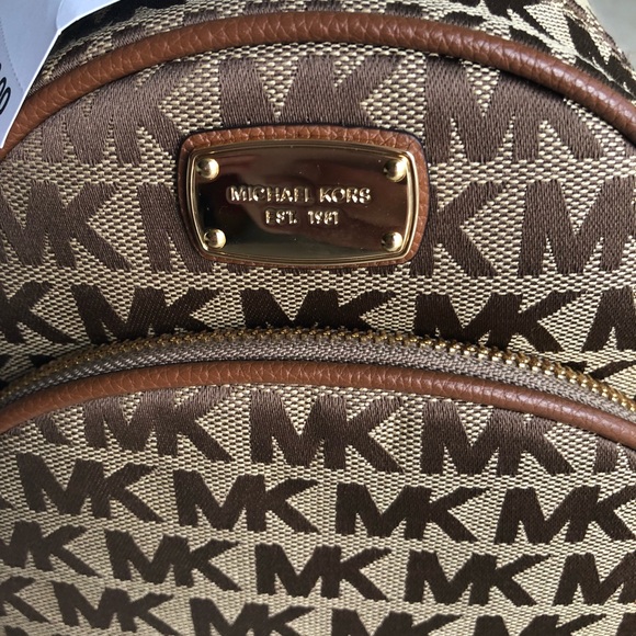 SOLD Michael Kors ABBEY backpack XS - Picture 2 of 7